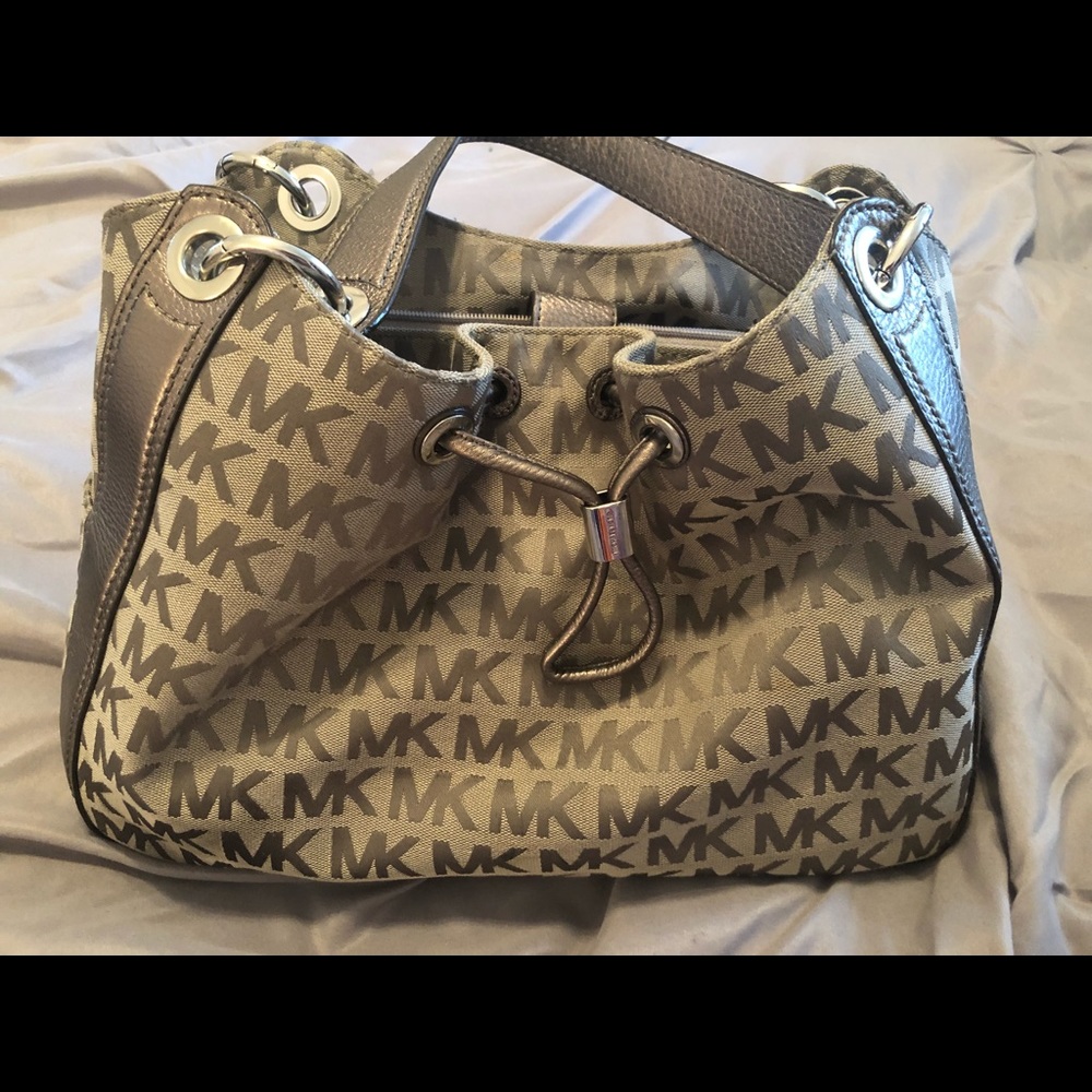 Michael Kors handbag, gray and silver. Beautiful!